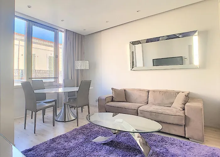 24 Aout Sucquet アパート *